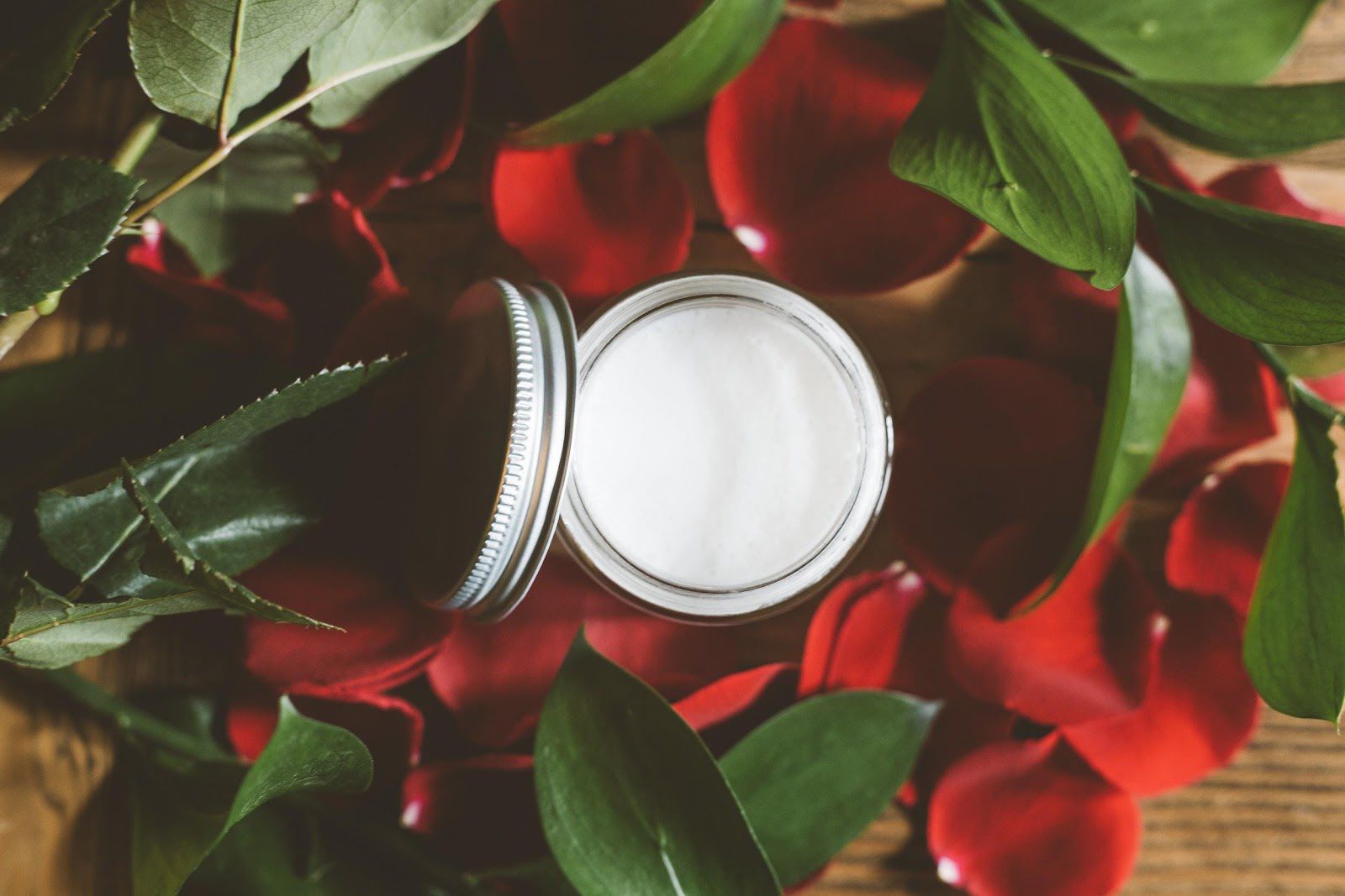 Top Moisturizers for Dry Skin To Protect You From The Cold Season